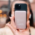 Verbatim Charge 'n' Go Magnetic Wireless Power Bank 5000 Pink - Image 3